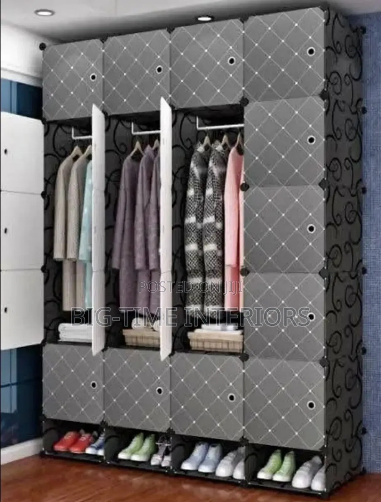Assembled Black Plastic Clothing Storage Cabinet 4column