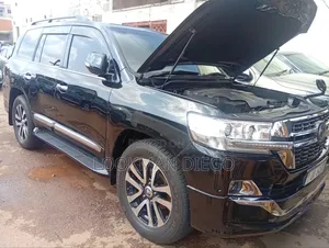 Toyota Land Cruiser 4.0 V6 GX-R 2012 Black