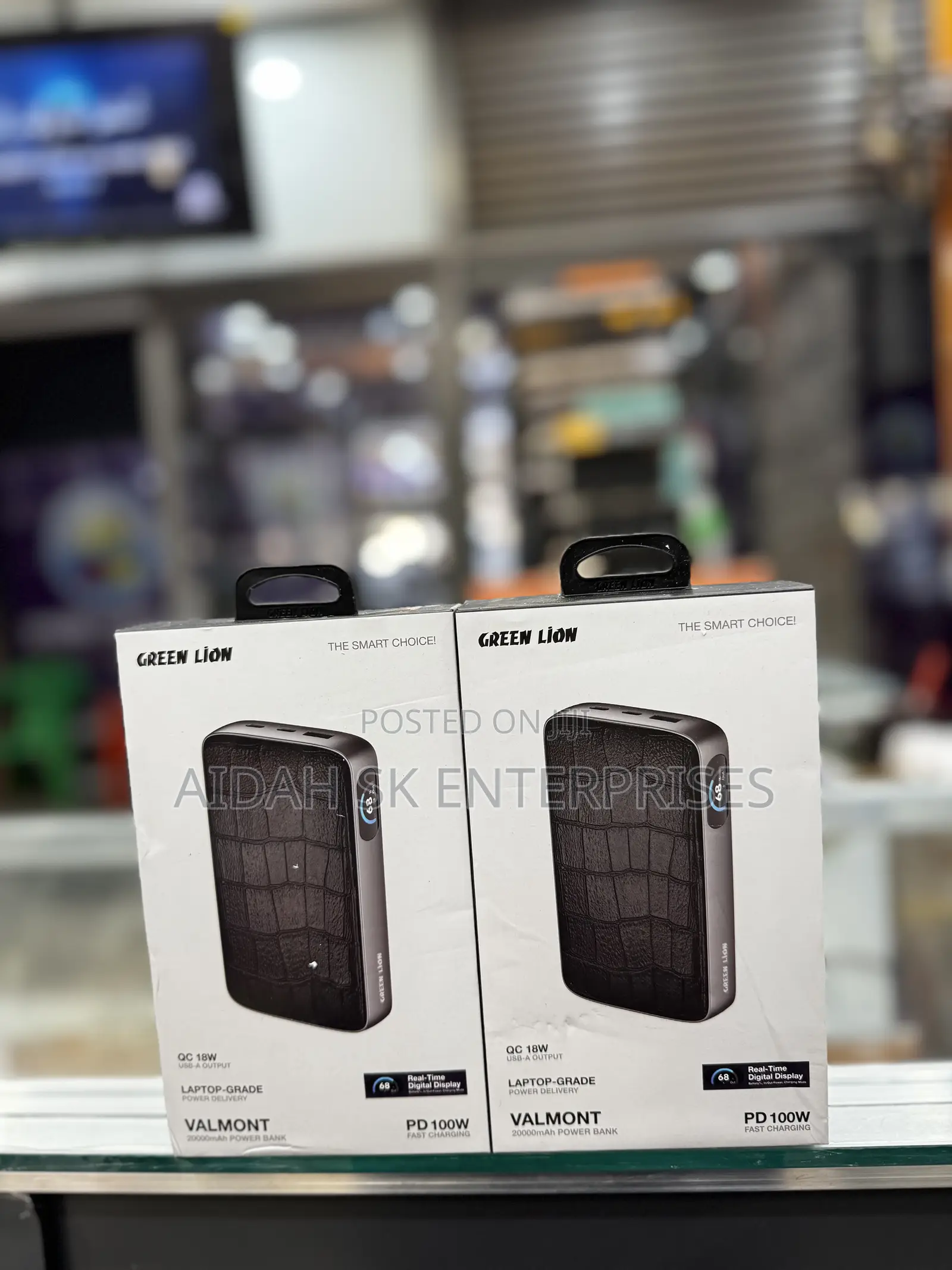 Green Lion Valmont 20000mah Power Bank.