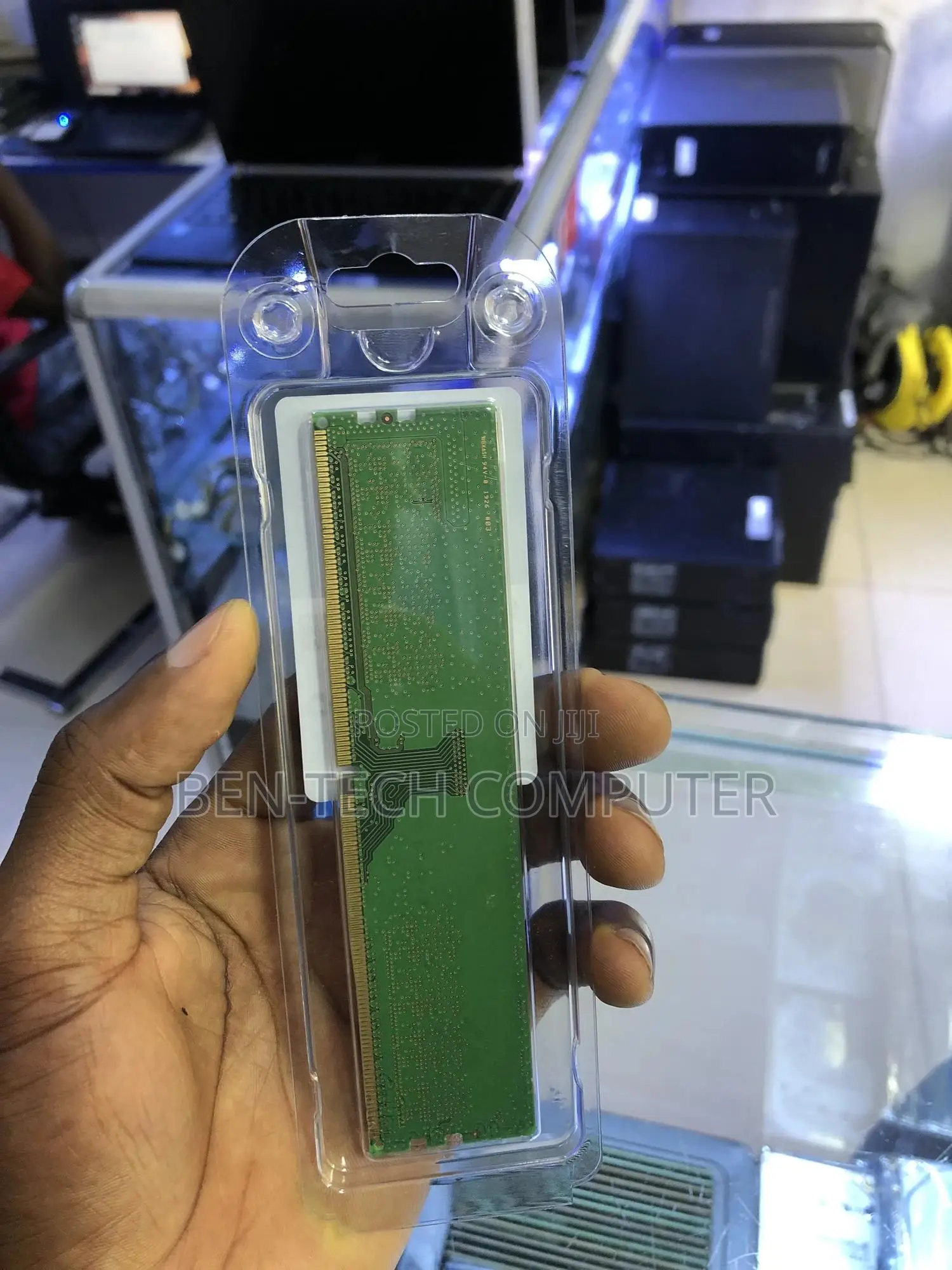 Pc4 8gb of Ram. For Desktop