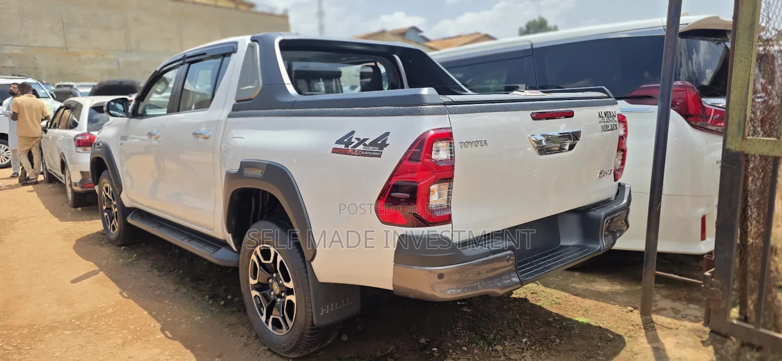 Toyota Hilux 2025 White