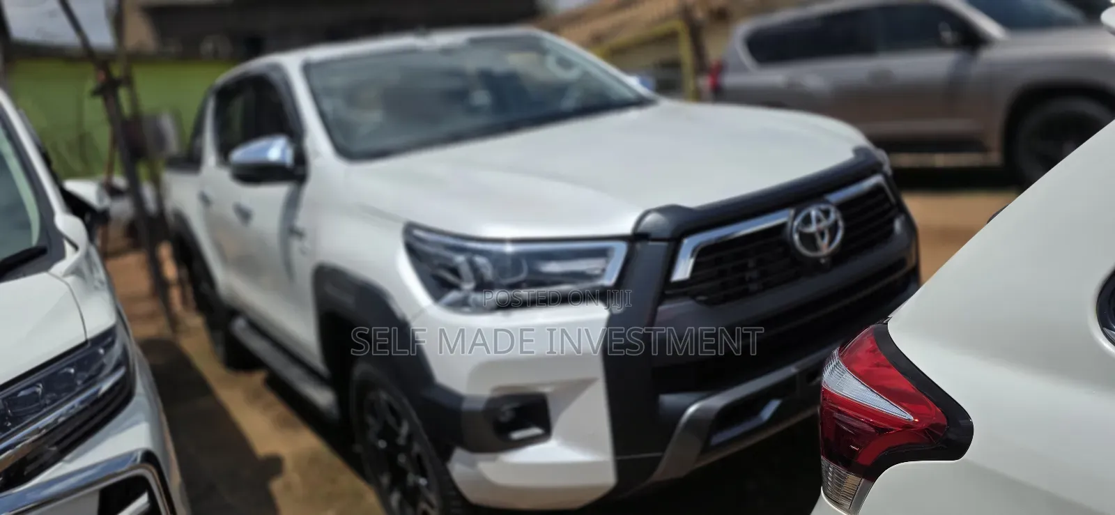 Toyota Hilux 2025 White