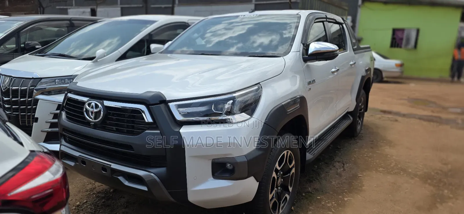 Toyota Hilux 2025 White