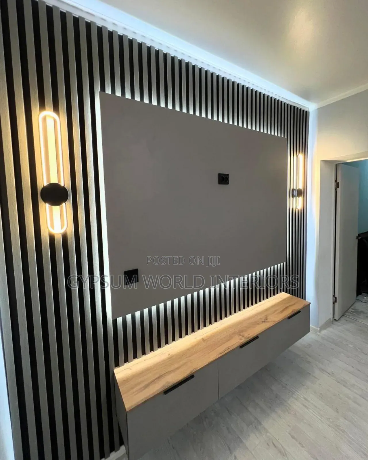 Tv Unit Wall Paneled in Livingroom