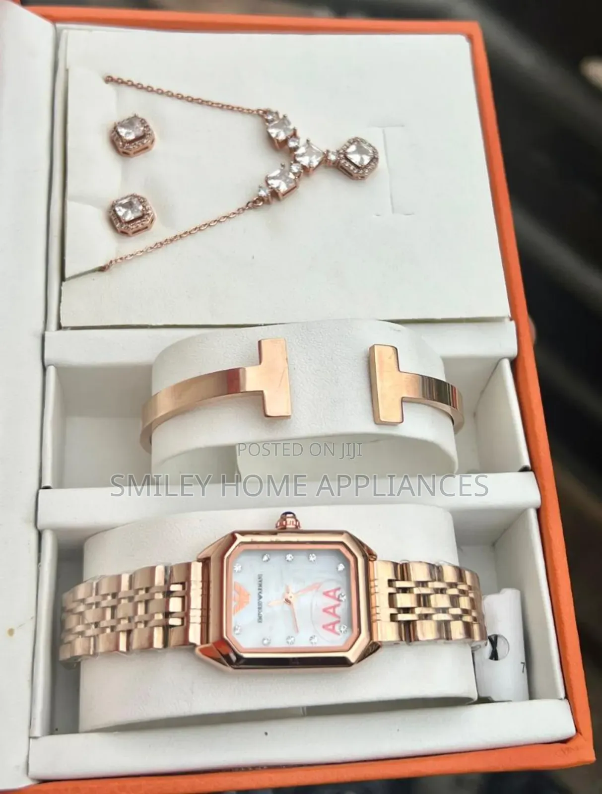 Original Empori Armani Women's Valentine Wrist Time at 20% Discount