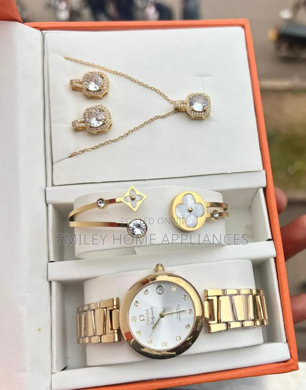Beautiful Ladies' Omega Valentine Wrist Gift Box at 20% Discount Price