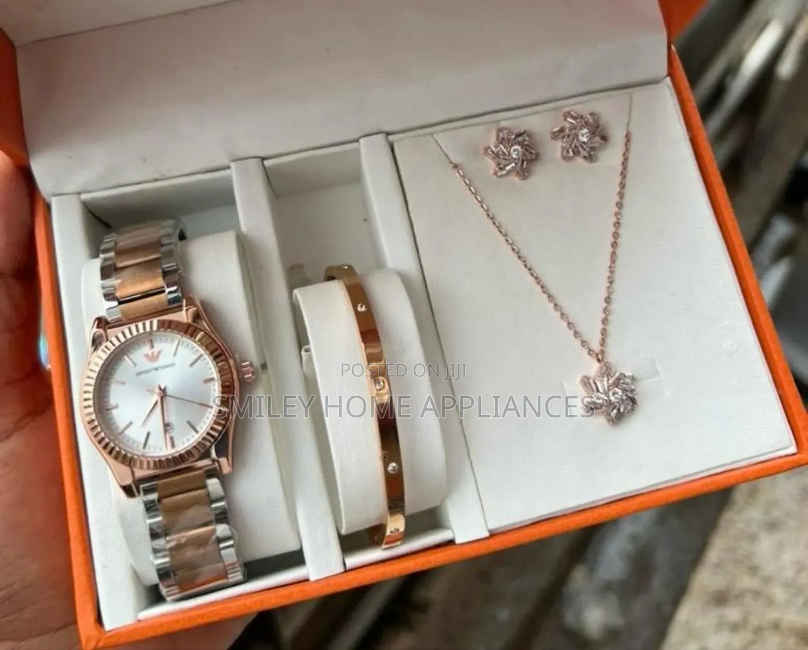 Women's Emporio Armani Wrist Valentines Gift Time Box at 20% Discount