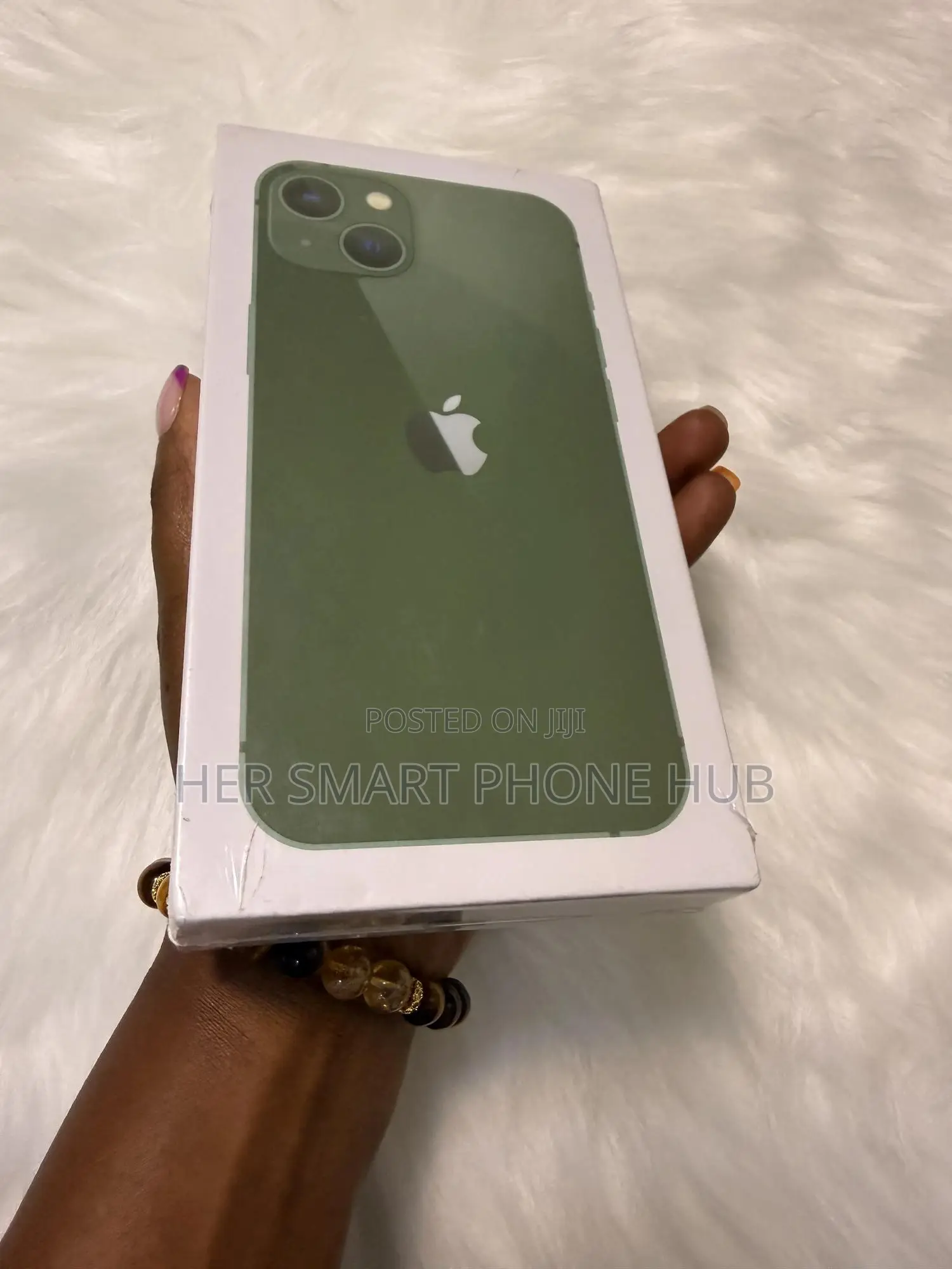 New Apple iPhone 13 128 GB Green