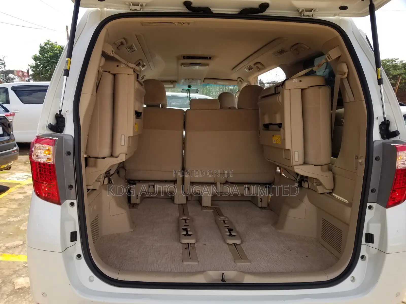 Toyota Alphard 2013 White