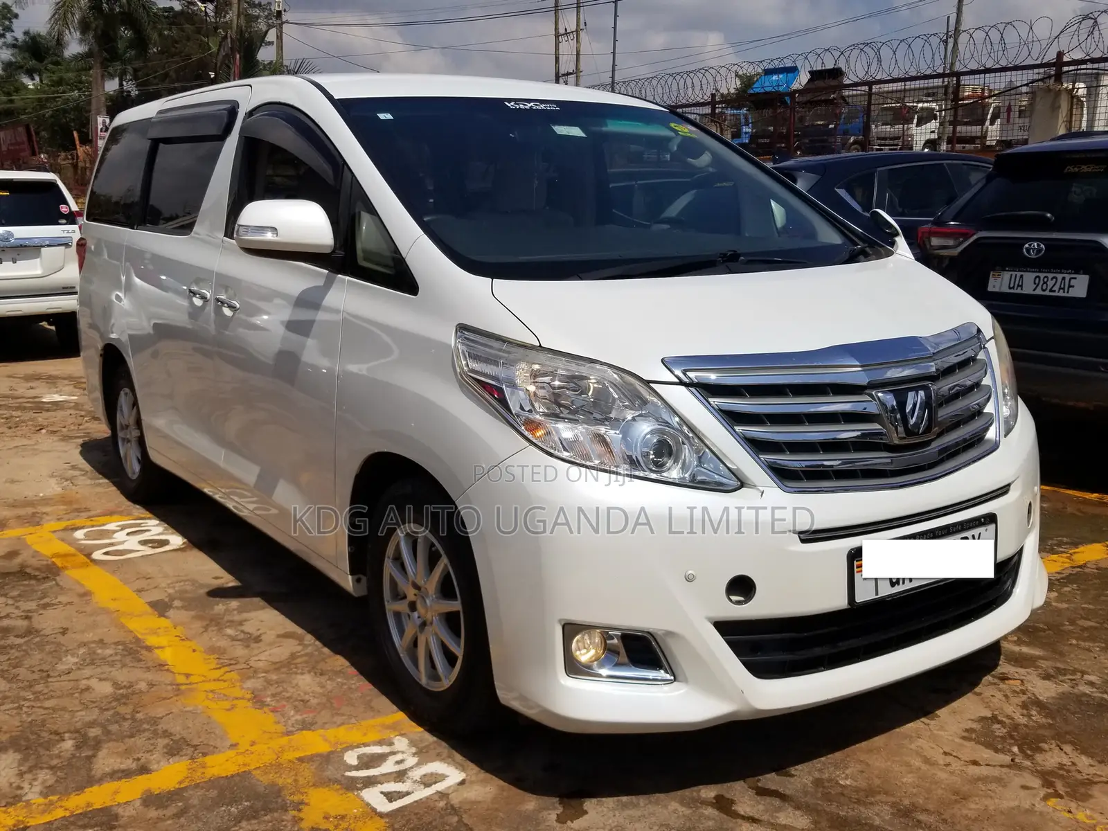 Toyota Alphard 2013 White