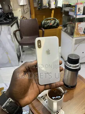 Apple iPhone X 256 GB White