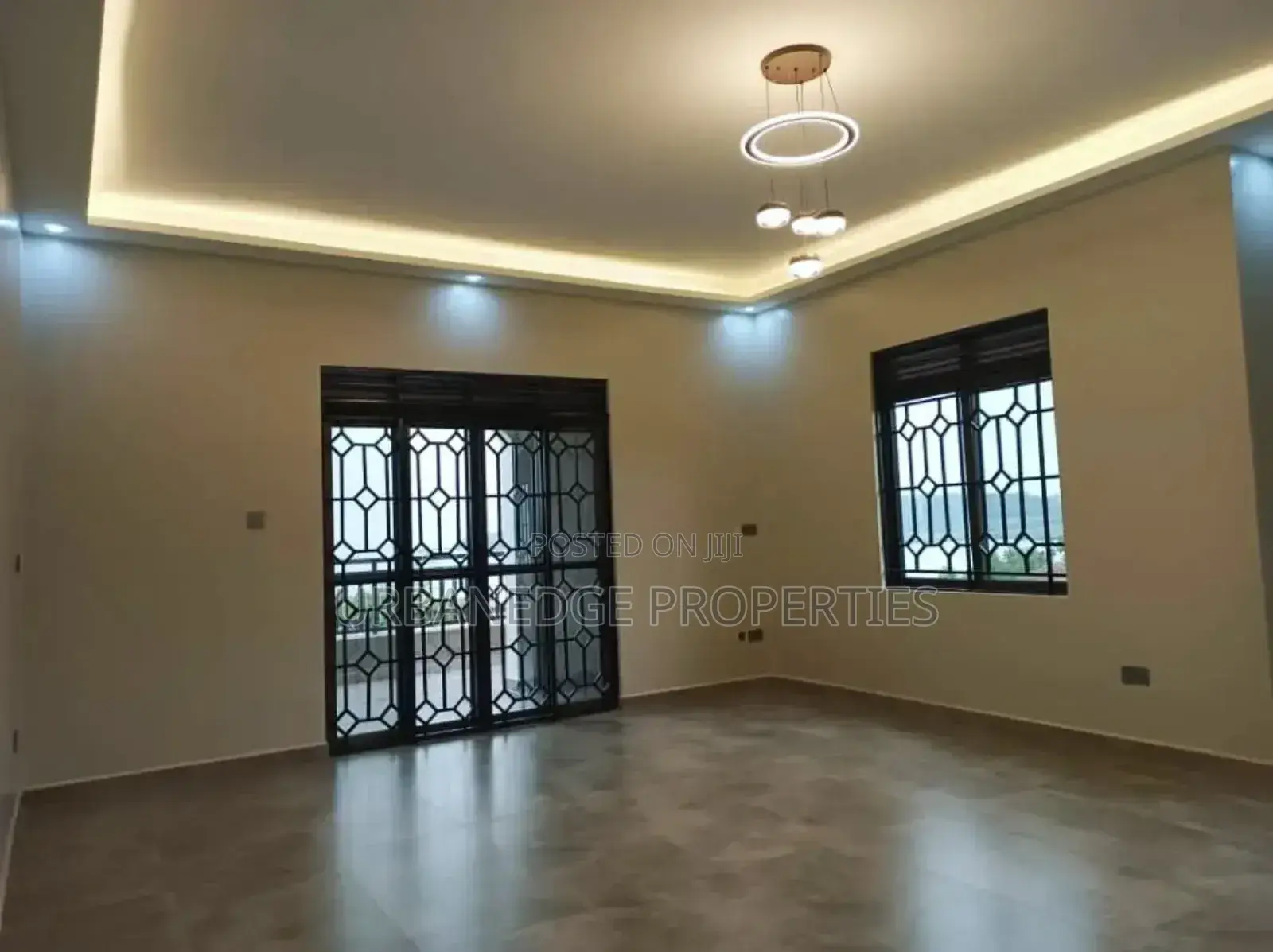 7bdrm Mansion in Muyenga, Central Division for rent