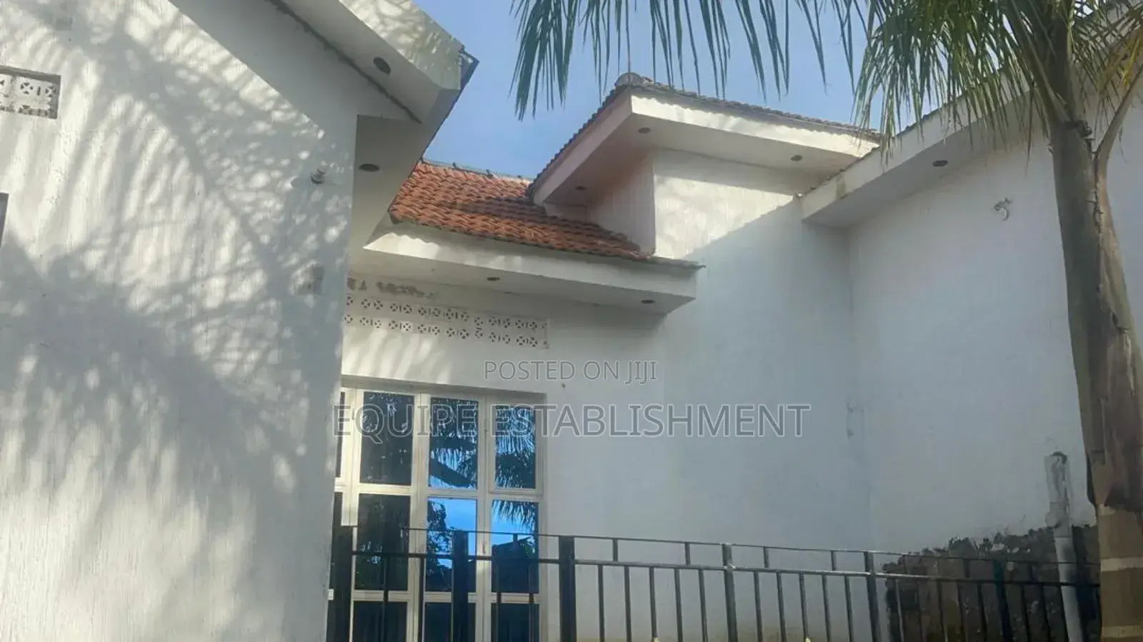 Furnished 16bdrm Mansion in Equipe Establishment, Goma for rent