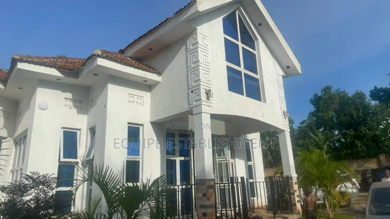 Furnished 16bdrm Mansion in Equipe Establishment, Goma for rent
