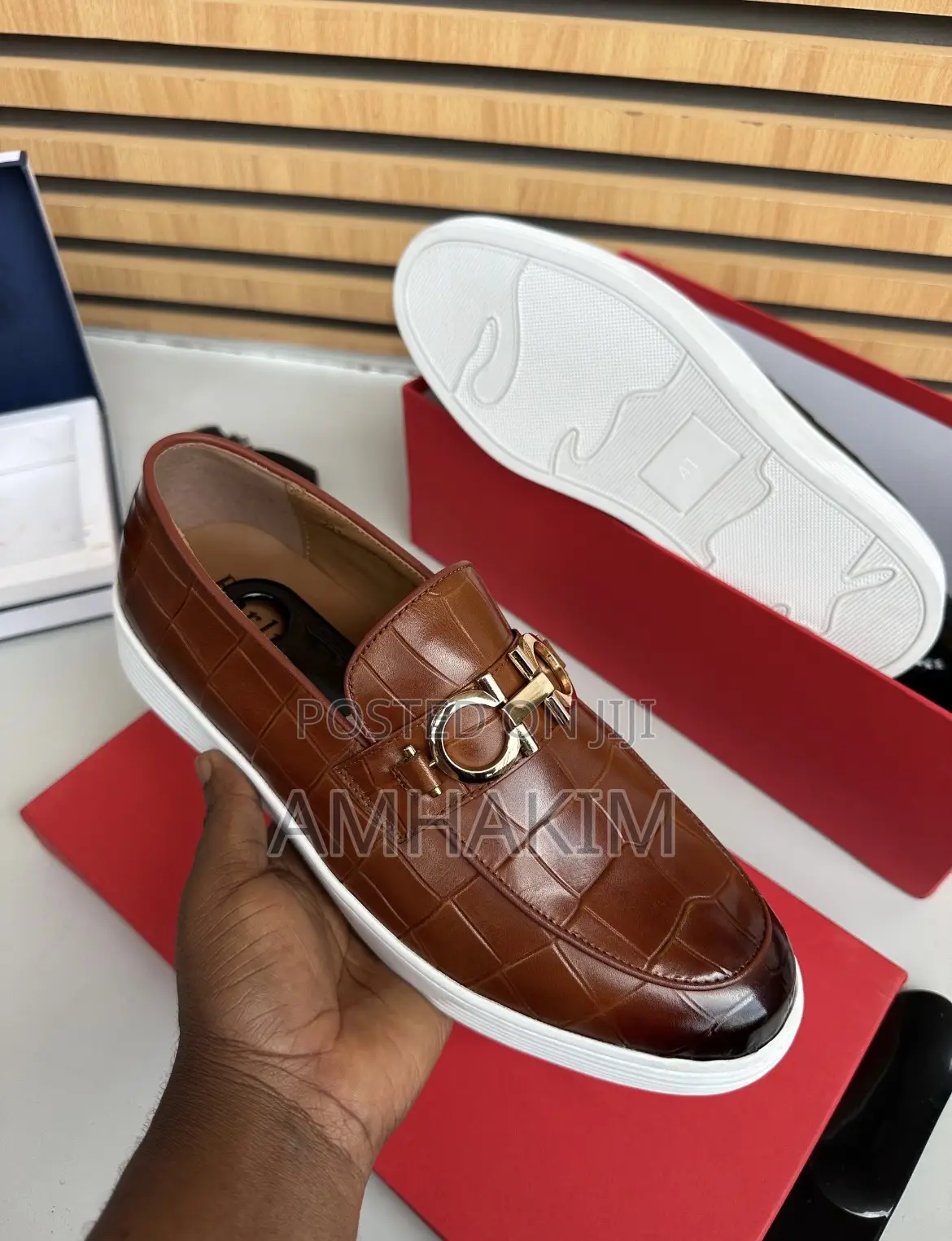 Classic Itallian Designed Low Berluti Leather Sneakers In Stock
