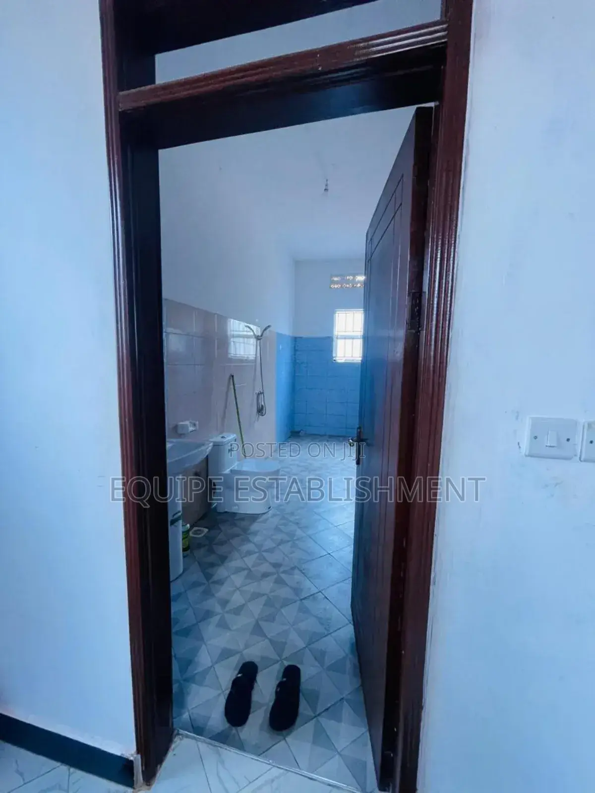Furnished 16bdrm Mansion in Equipe Establishment, Goma for rent