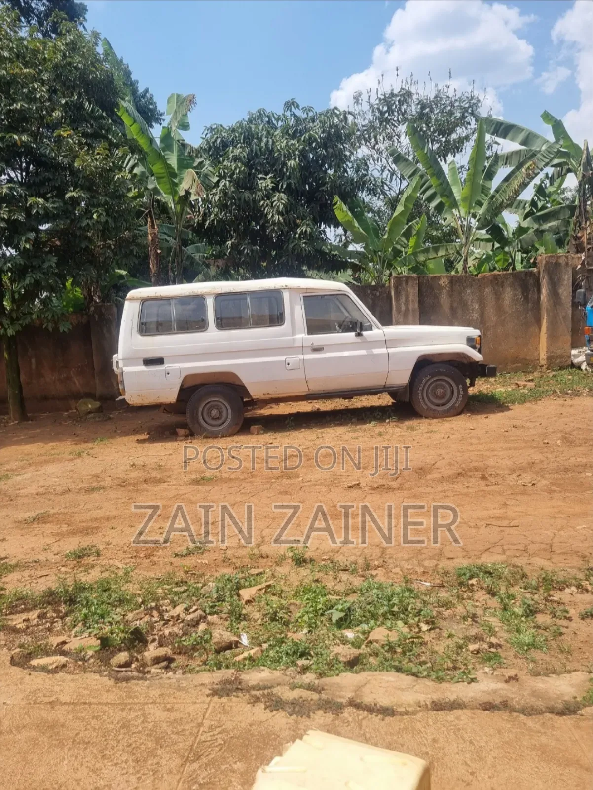 Toyota Land Cruiser 70 1989 White