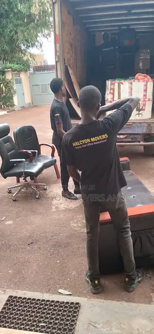 Office Movers 100 at 