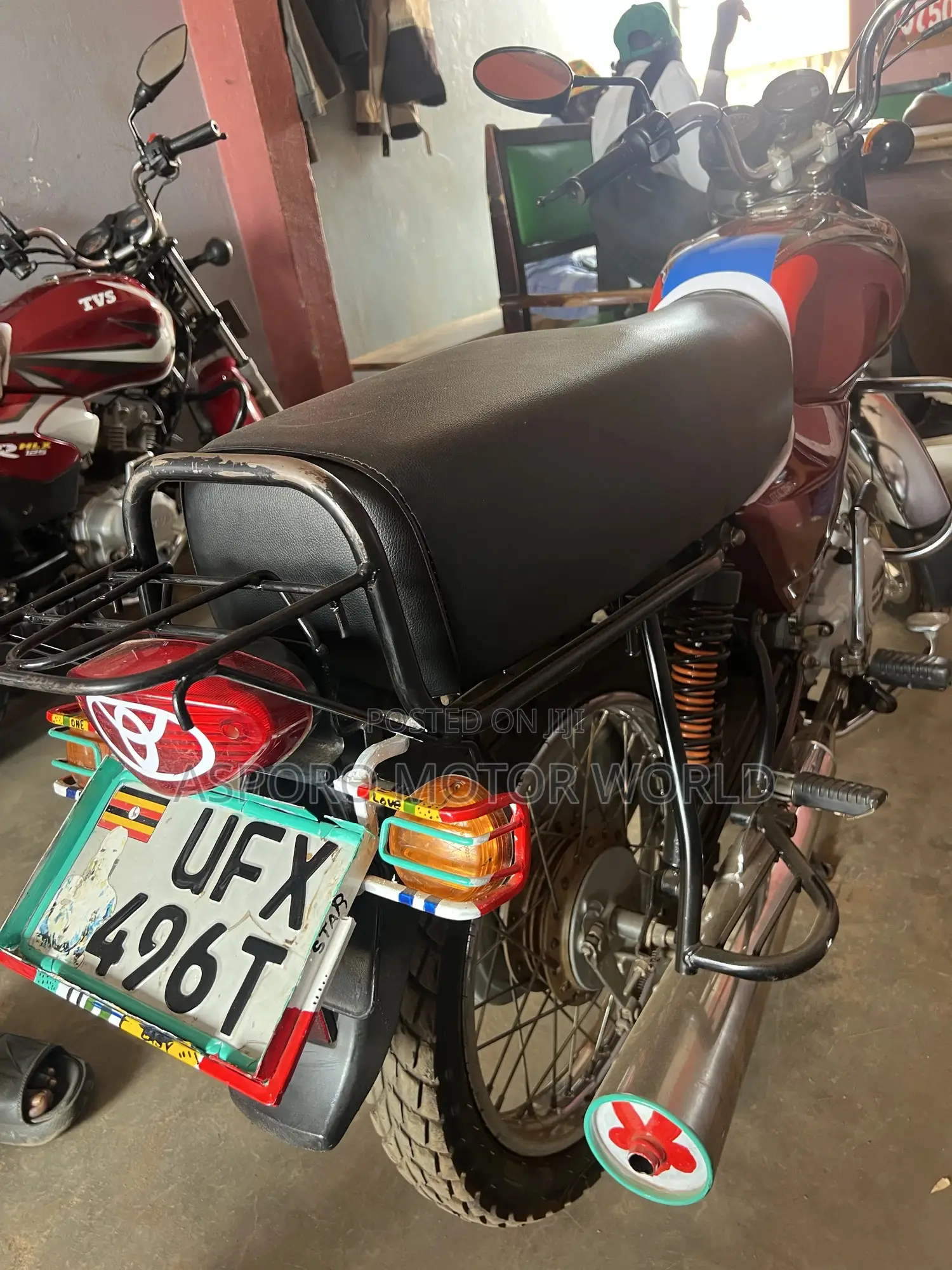 Bajaj Boxer 100 2023 Red
