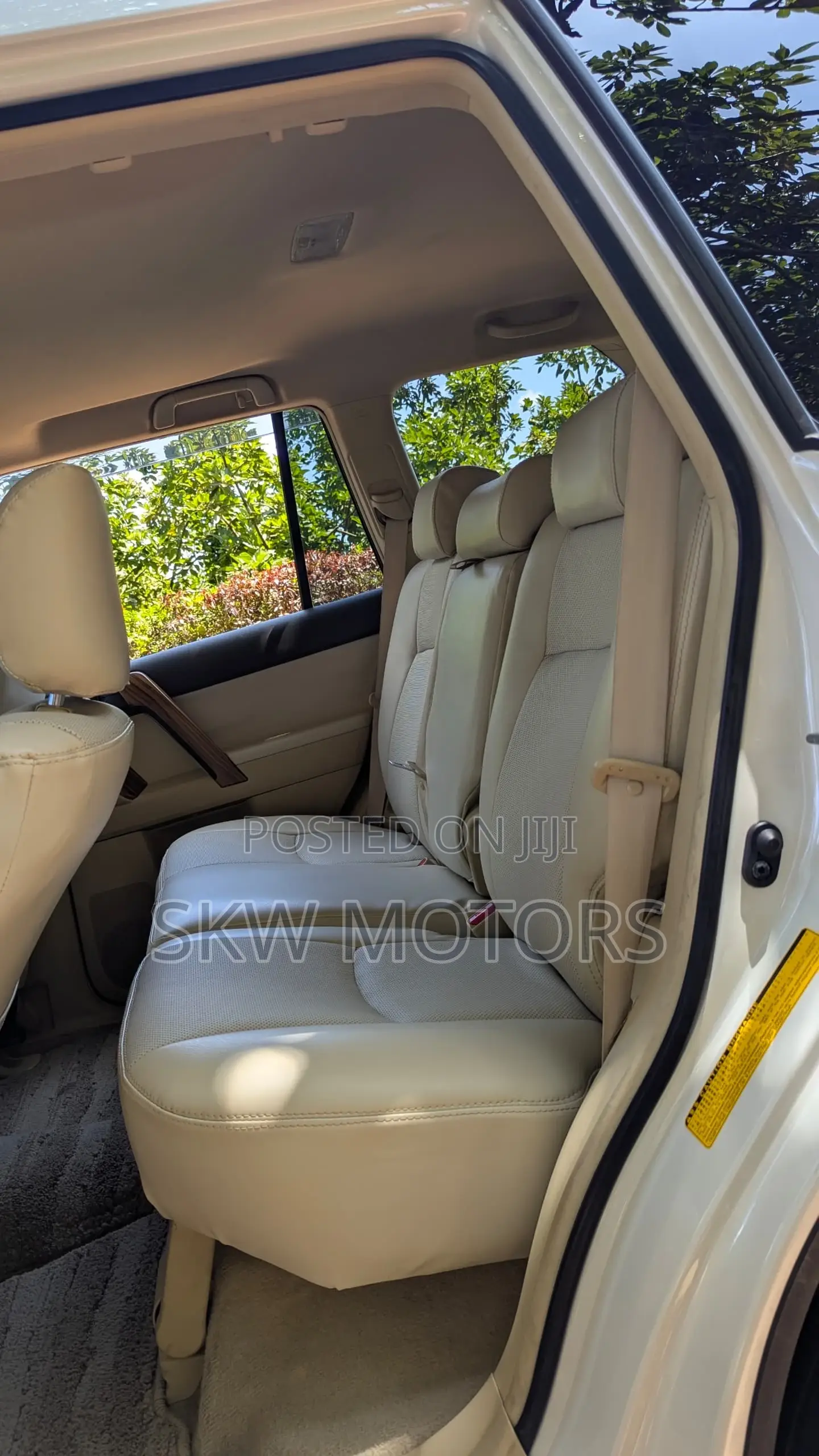Toyota Land Cruiser Prado 2017 White