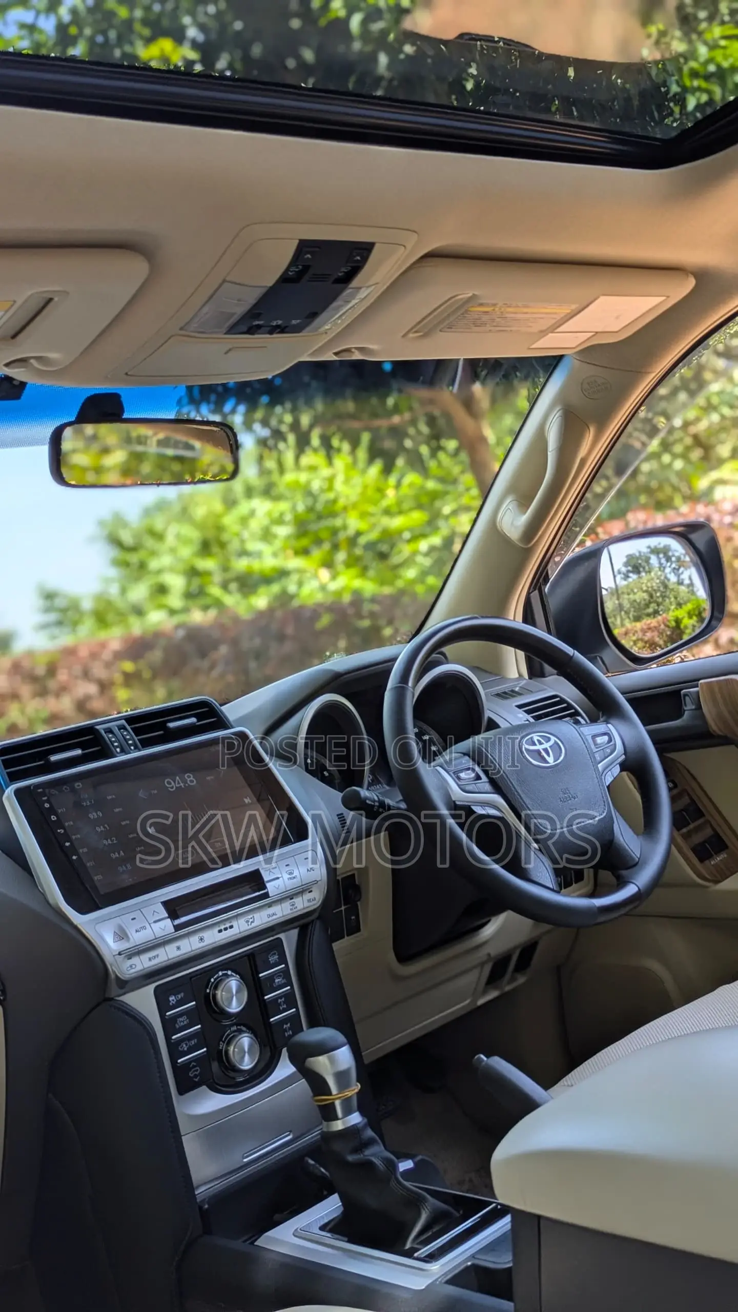 Toyota Land Cruiser Prado 2017 White