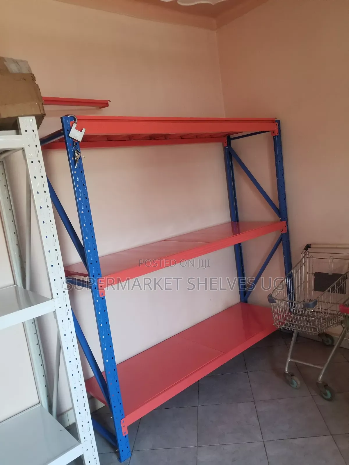 Store Racks Or Warehouse Shelves 2000x600x2000 300kgs Per Layer