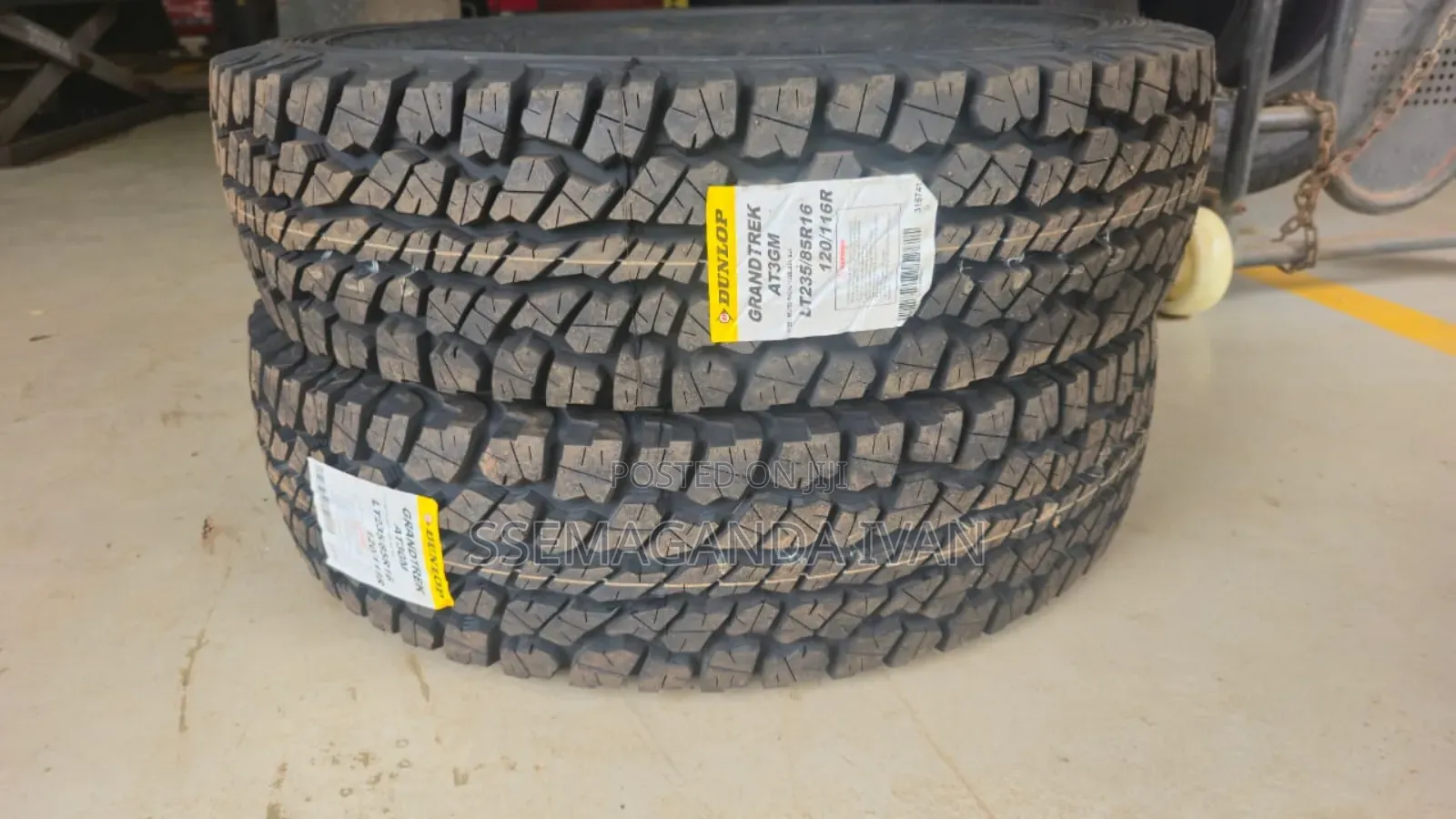 235/85r16 Landcruiser 2 Dunlop Grandtrek Tyres