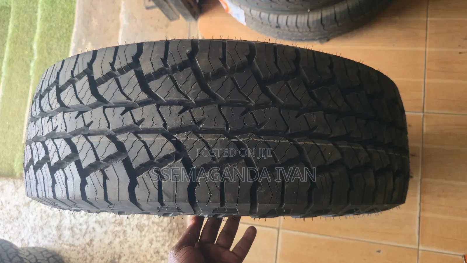 235/65r18 Deveture a/T