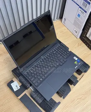 New Laptop Lenovo Legion 5 32GB Intel Core Ultra 9 SSD 1T