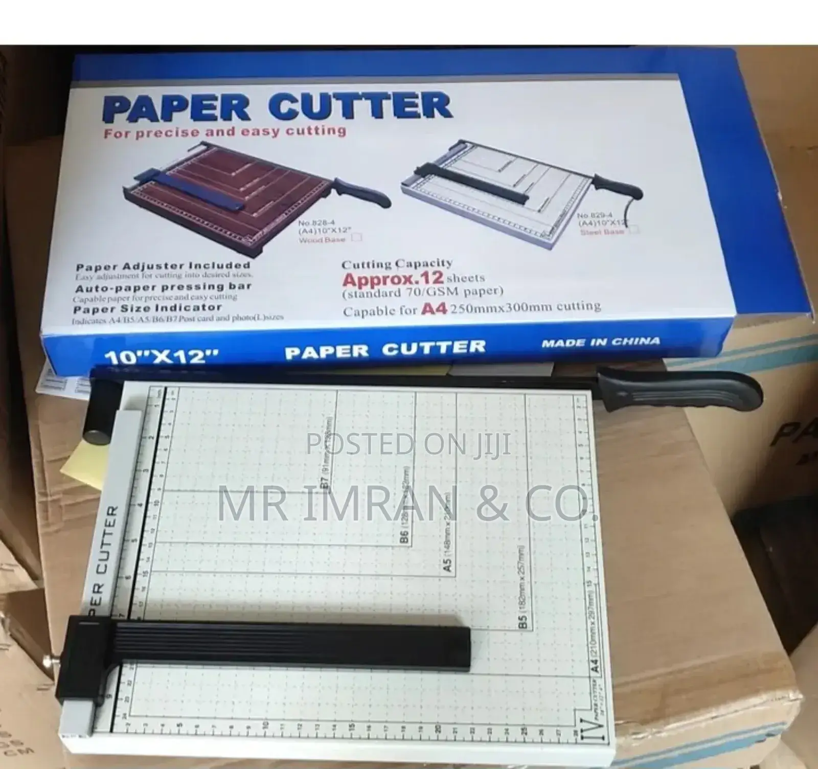 Paper Cutter Designed for Precise and Easy Cutting of Paper and Photos