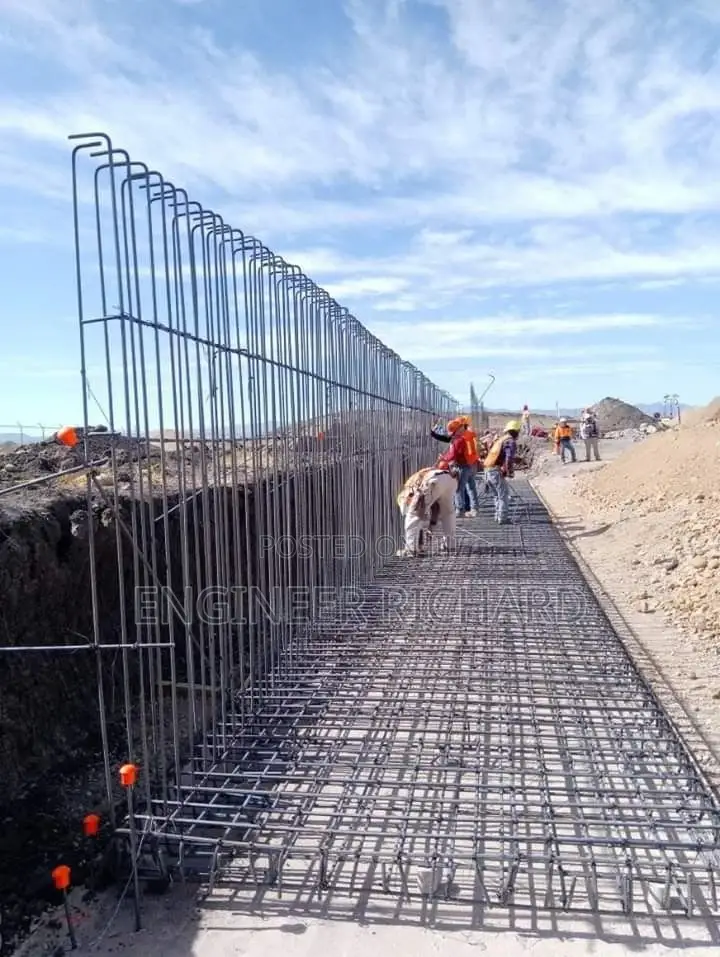 Solid Retaining Wall Construction