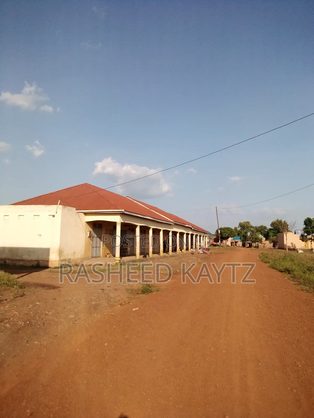 Furnished 5bdrm Bungalow in Bukooli Technical, Bugiri for sale
