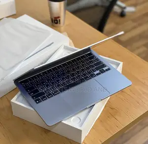 New Laptop Apple MacBook Air 2025 M4 13-Inch 16GB Apple M4 SSD 256GB