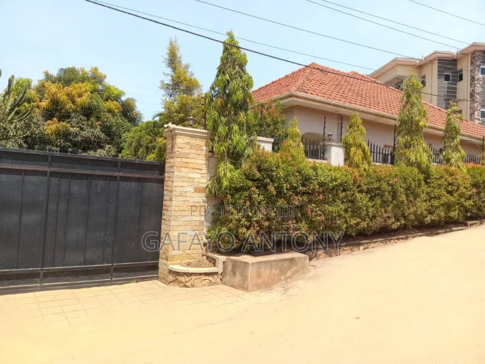 4bdrm Bungalow in Central Division for sale