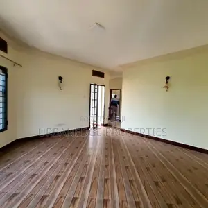 5bdrm Mansion in Makindye, Central Division for rent