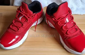 Air Jordan CMFT Low 11 Size 46 (13) 'University Red' Sneakers
