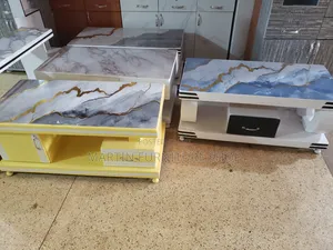 4 Seater Center Table With Amable Surface Read for Use