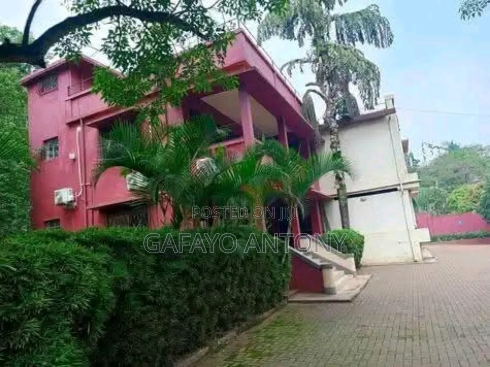 7bdrm House in Central Division for sale