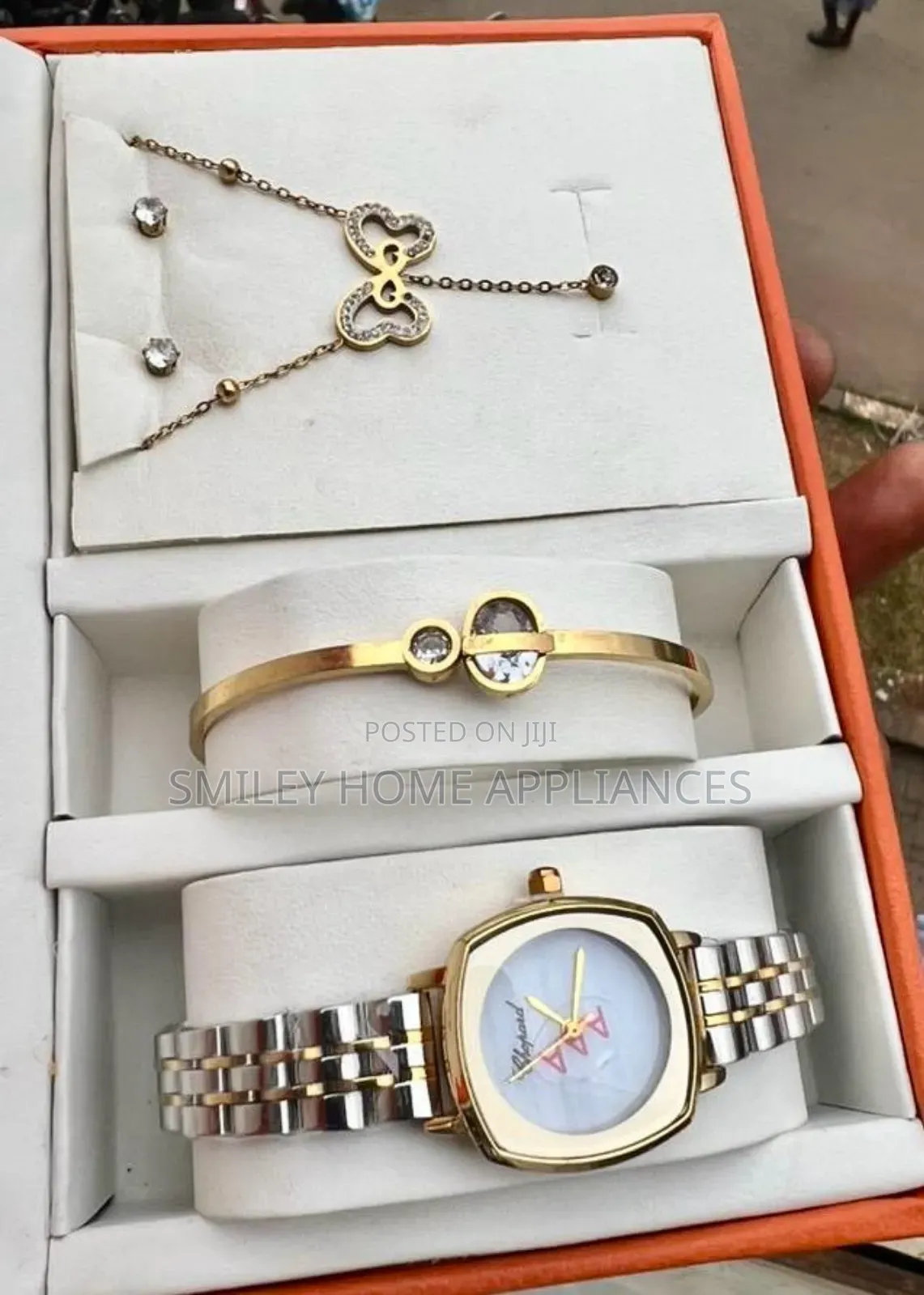 Chopard Women's Original Wrist Valentines Time Gift Box at 20% Discount