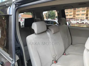 Toyota Noah 2012 Silver