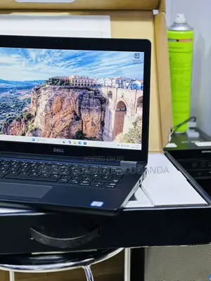 New Laptop Dell Latitude 14 5480 8GB Intel Core I7 SSD 256GB