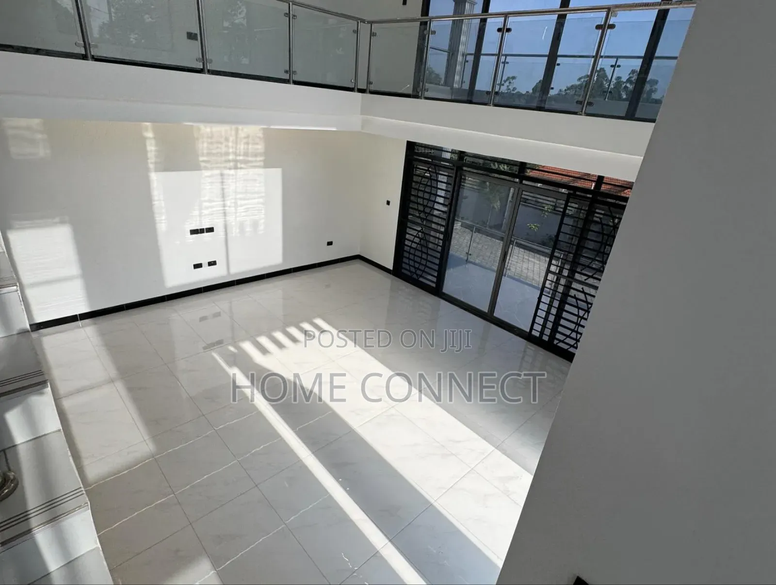 5bdrm Duplex in Kira, Central Division for sale