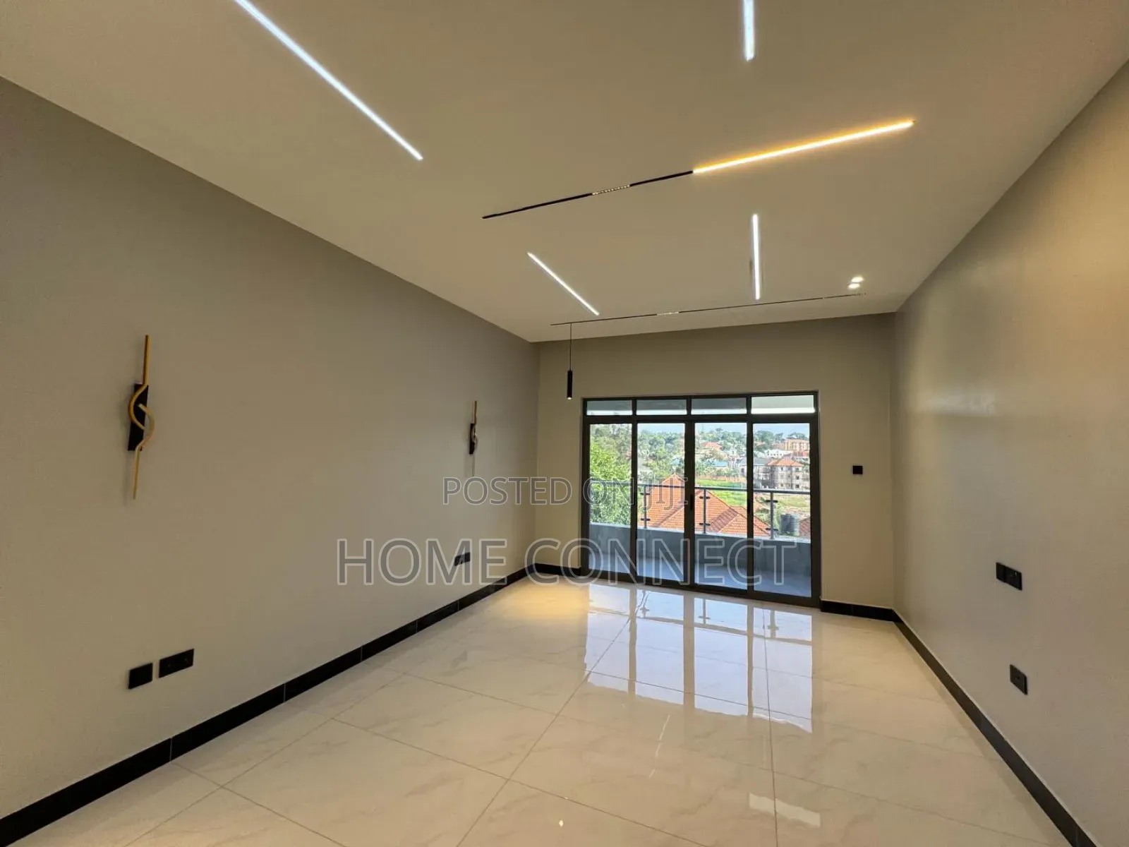5bdrm Duplex in Kira, Central Division for sale