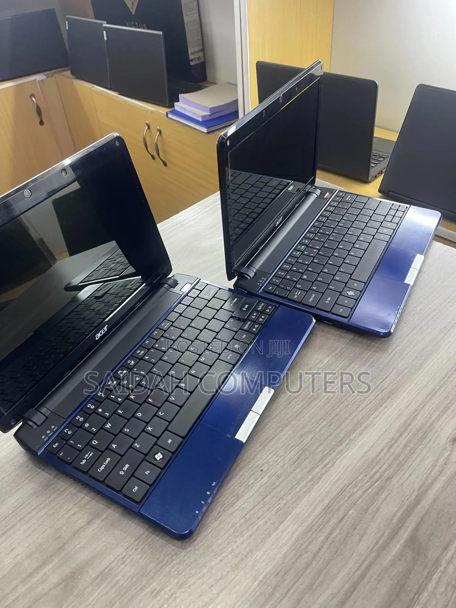 Laptop Acer Aspire 1410 4GB Intel Celeron HDD 320GB