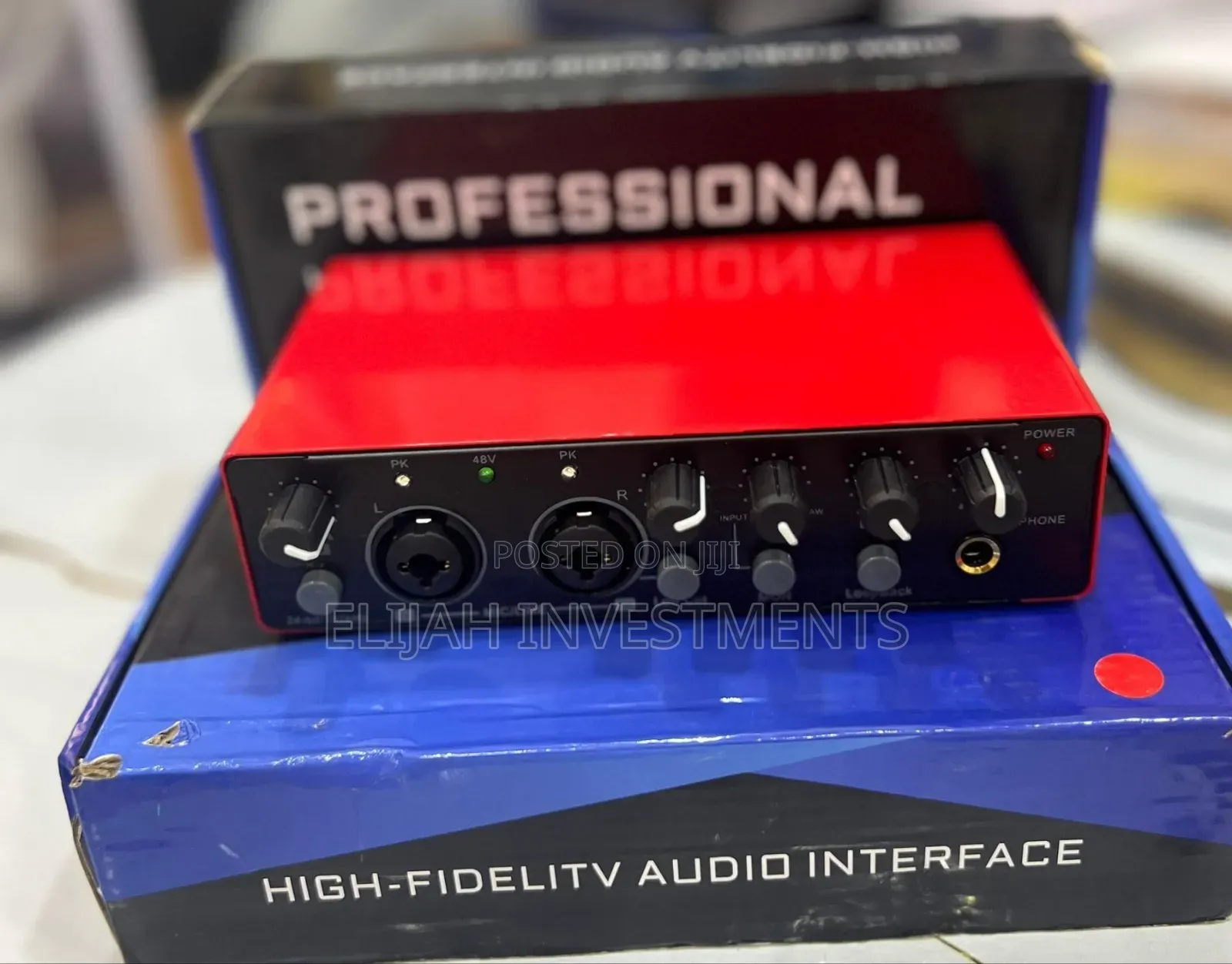 Proffetional Audio Interface for Studio Recording