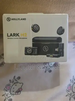 Hollyland Lark M2 Wireless Lavalier Microphone Combo, Pro-Grade Sound