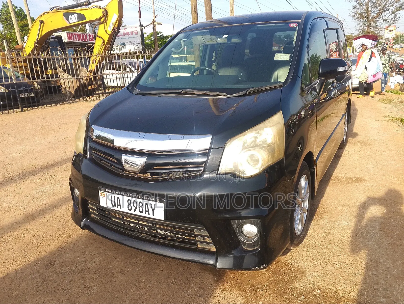Toyota Noah 2010 Black