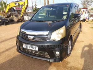 Toyota Noah 2010 Black