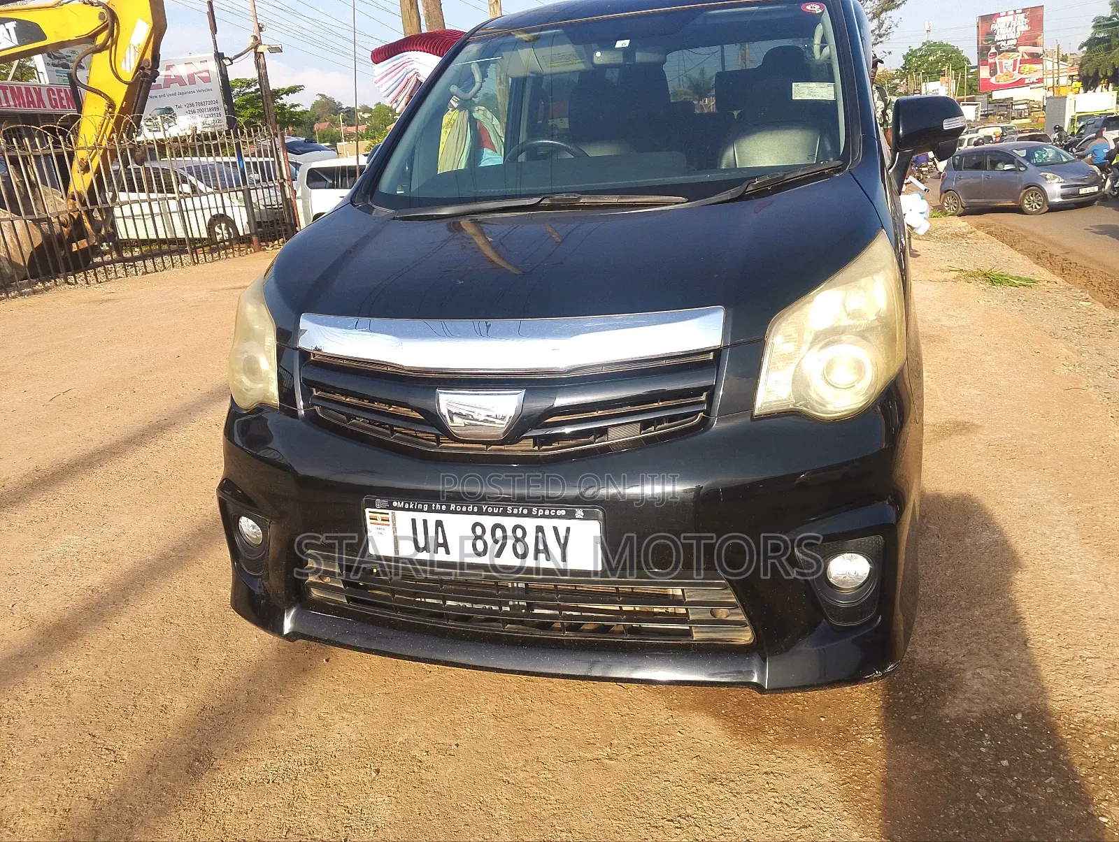 Toyota Noah 2010 Black