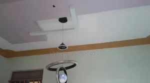 5bdrm Apartment in Nansana Along Hoima for sale